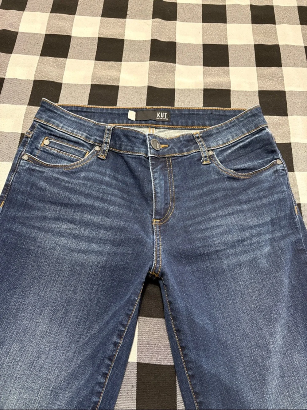 Kut From The Kloth Catherine Boyfriend Jeans Mid Rise Women Size 4 x 30 Stretch - Picture 6 of 14